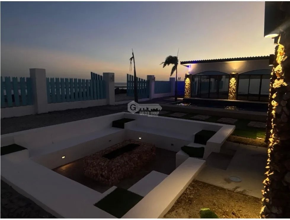 REMATO CASA DE 910M DE 2 HABITACIONES FRENTE AL MAR EN MALIBU