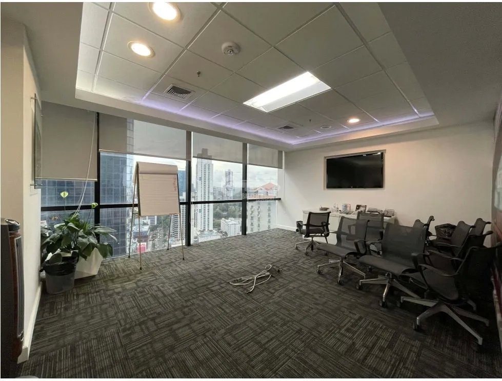 CALLE 50 / TOWER FINANCIAL CENTER / OFICINA / 990M / AMOBLADA