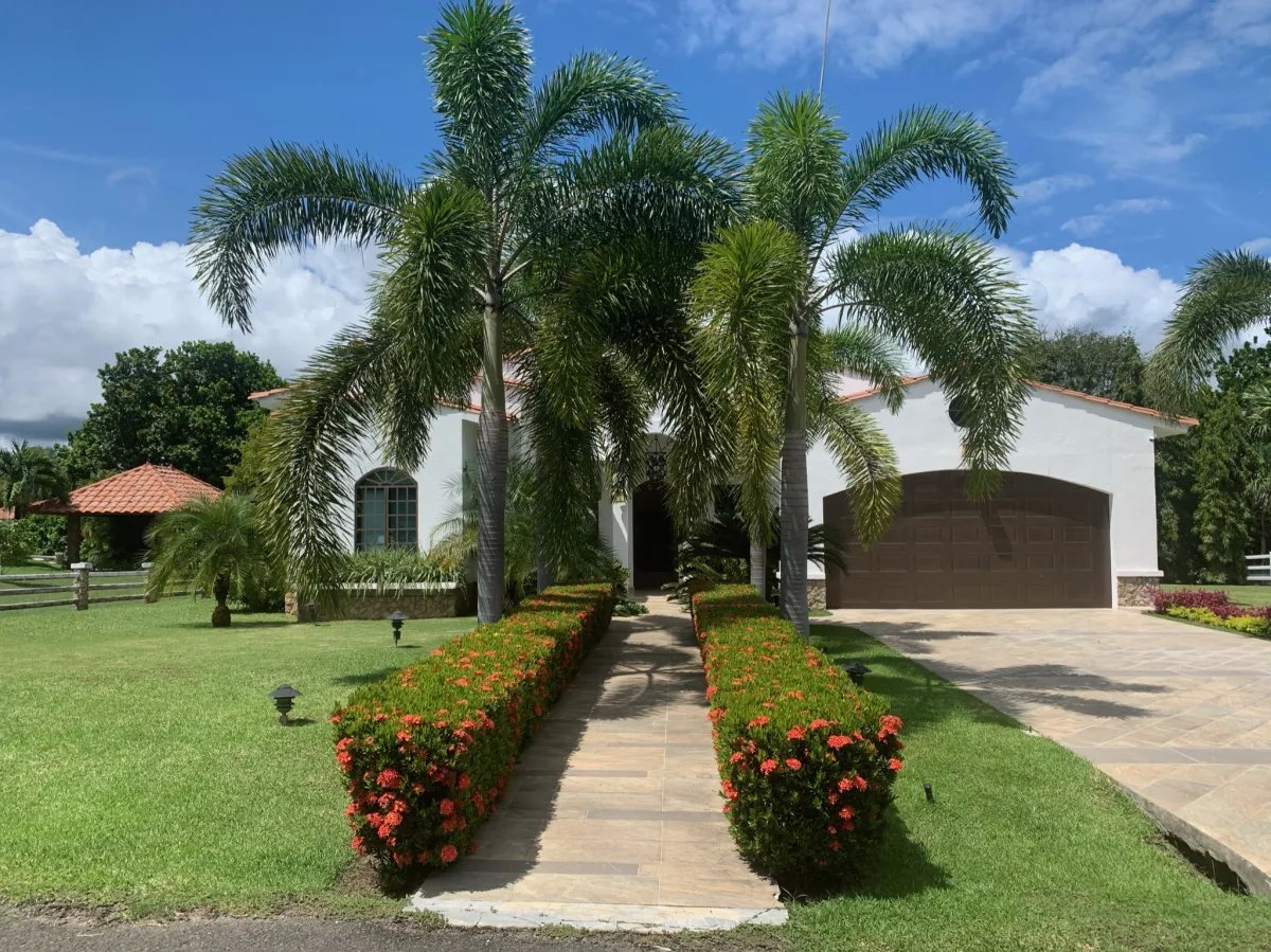 Country and Beach House for Sale in Hacienda Pacífica, San Carlos