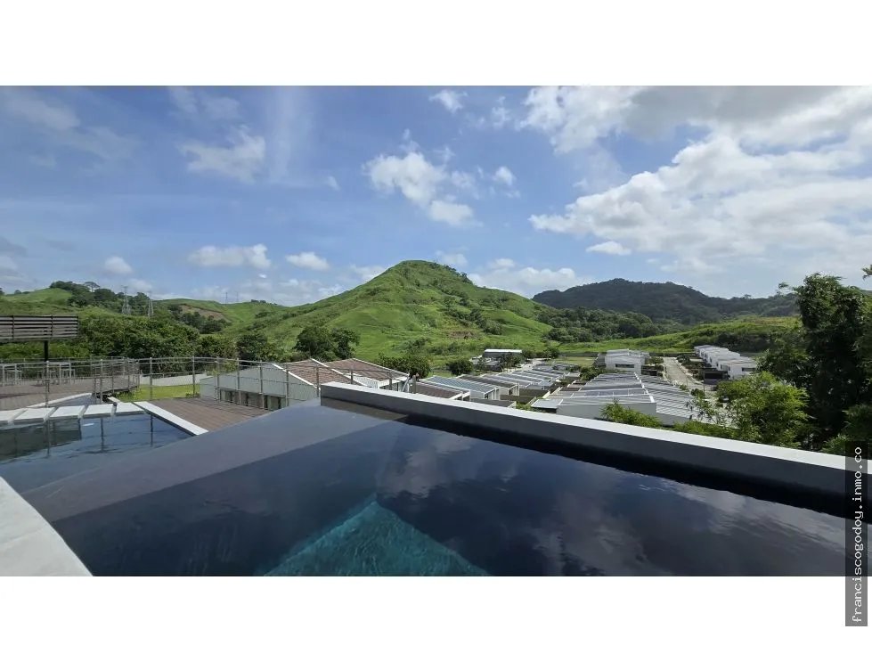 Single Family House for sale in Condado del Rey