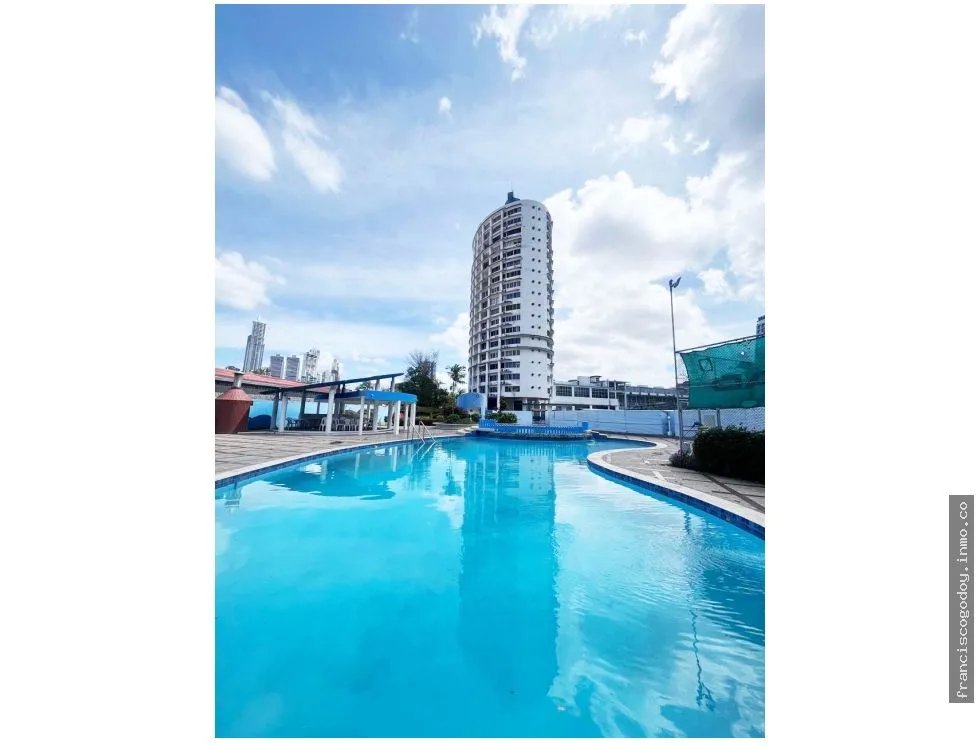 Apartment for sale in Edison Park