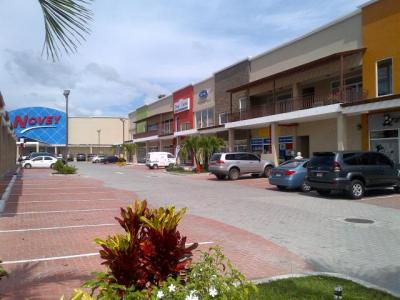 91422 - Coronado - commercials - plaza las pergolas